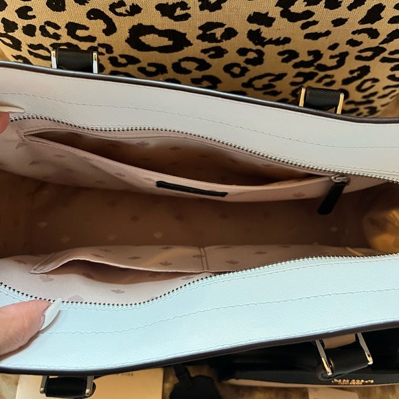 Kate Spade ♠️ - Picture 2 of 7